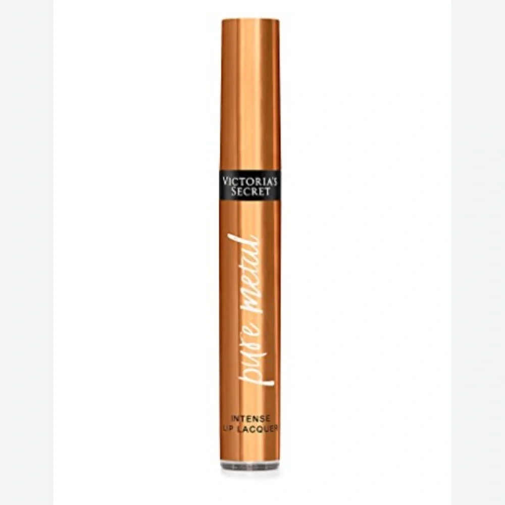 Victoria's Secret Pure Metal Intense Lip Lacquer New Sealed  Color is ''Glow''